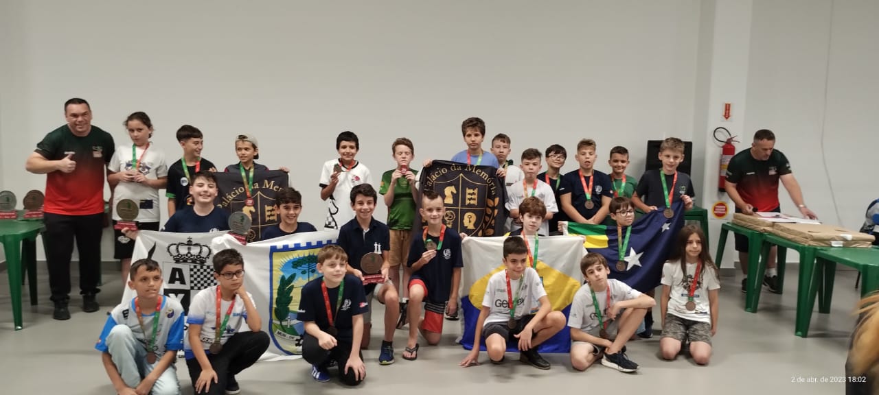 Adolescente de Lacerdópolis vai disputar Campeonato Mundial de Xadrez na  Rússia – Rádio Catarinense FM – Joaçaba