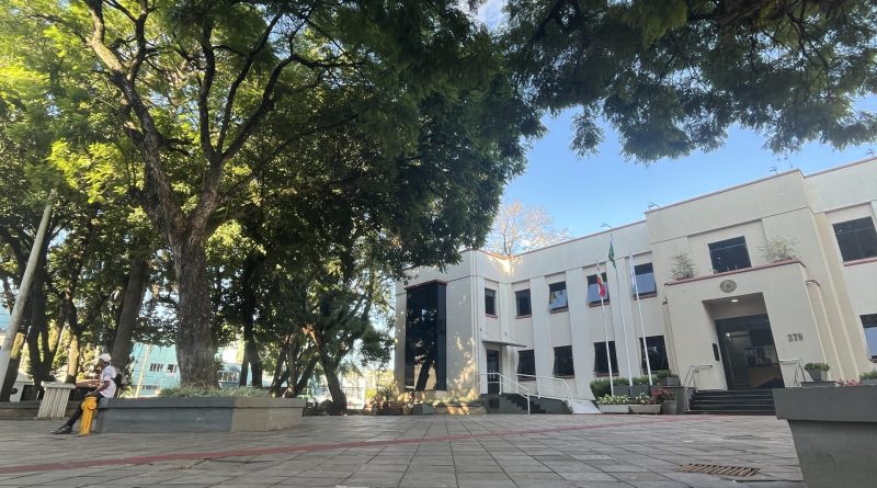 Lei Municipal Regula Uso das Praças em Joaçaba para Promover Bem-Estar e Conservação Ambiental