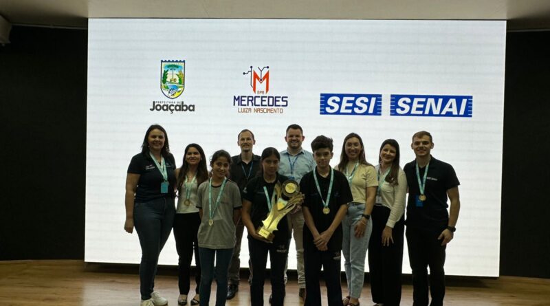 Projeto ‘Relógio Flutuante: Tecnologia Inclusiva’ Conquista 1º Lugar na Mostra STEAM 2024 e Marca Vitória na Educação de Joaçaba